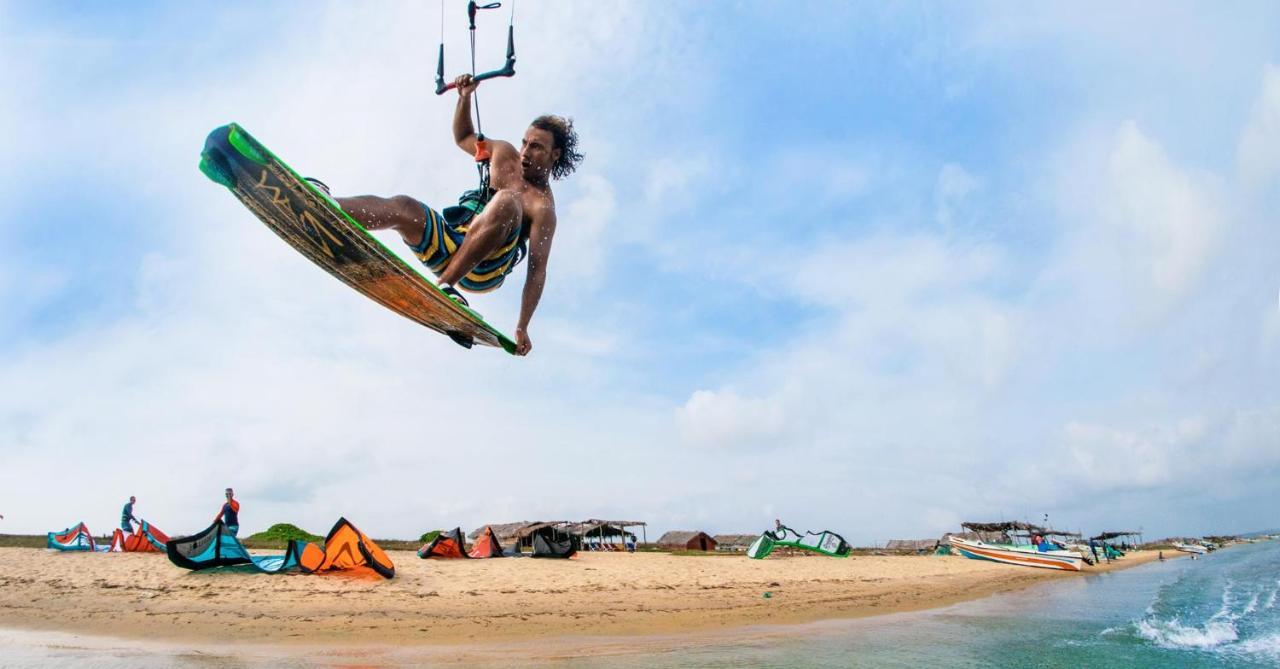 Hotel Kitesurfing Lanka Kalpitiya Esterno foto